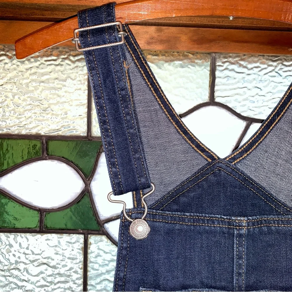 Levi’s Skinny Denim Overalls - Picture 4 of 12